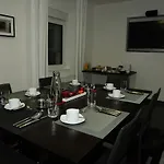 Отель Sporcher Nest 3*