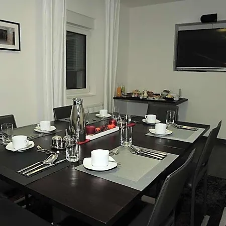 Sporcher Nest Hotel 3*