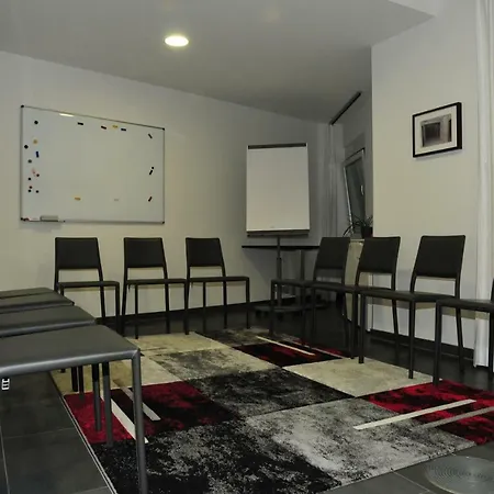Sporcher Nest Hotel