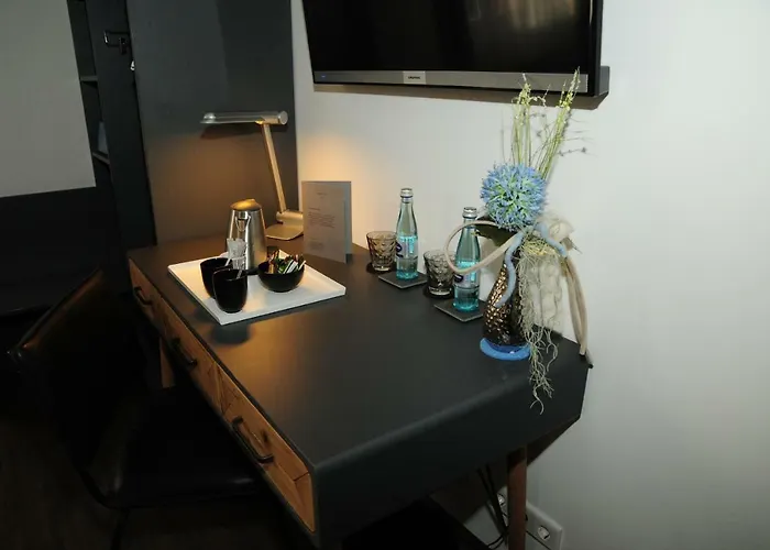 Hotel Sporcher Nest Cadolzburg