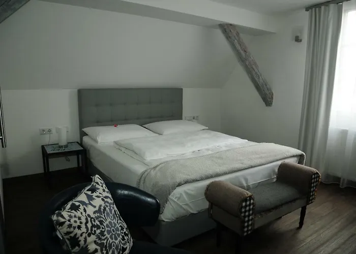 Hotel Sporcher Nest 3*